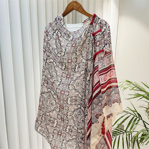 2025 alla moda primavera estate Multi-funzione di <span class=keywords><strong>cotone</strong></span> Voile sciarpe all'aperto spiaggia coprire lo scialle con bottoni cinesi - Product Image 3