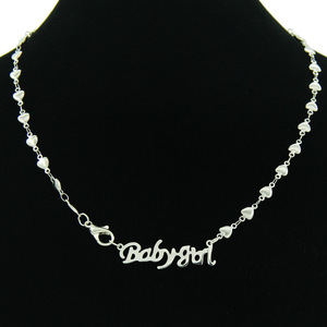 Collar con colgante de corazón de melocotón, cadena de acero inoxidable estilo hipster con letra, Tanjing - Product Image 1