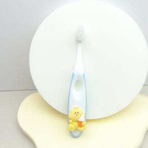 Nouveau design du fabricant, brosses à dents 4 pièces à poils souples pour bébés, brosses à dents à usage domestique au <span class=keywords><strong>prix</strong></span> d'usine - Product Image 3