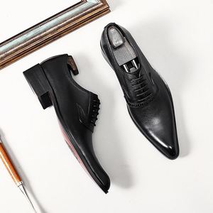 รองเท้าอ็อกซ์ฟอร์ดหนังแท้ทรงสี่เหลี่ยมหัวแหลมแบบผูกเชือก ระบายอากาศได้ดี เหมาะสำหรับใส่ทำงานและโอกาสทางการ สีดำ สำหรับผู้ชาย - Product Image 2