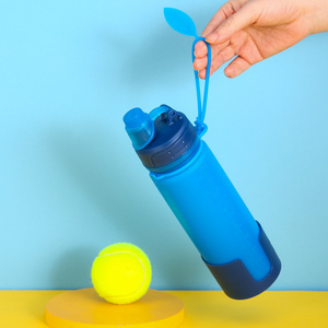 Bouteille d'eau pliable personnalisable en silicone durable, bouteille de voyage en silicone - Product Image 4