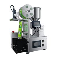 Machine automatique de scellage, de découpe et de remplissage pour l'impression de codes textuels en acier inoxydable 304 pour l'emballage, l'impression, les liquides, les pâtes, les sauces, les sachets