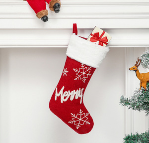 Calcetines Navideños de Felpa con Logotipo Personalizado, Kit de Calcetines Navideños de Fieltro de 18 Pulgadas con Impresión - Product Image 4