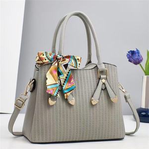 Bolso Grande Coreano 2026 para Mujer, Diseño Minimalista Único, Versátil, Bandolera, de Mano y de Hombro - Product Image 3