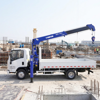 Xinfeigong 3.2 Ton 360 °   Kran Hidrolik Boom Heksagonal Rotary yang Dipasang di Truk dengan Rentang Penyangga yang Dapat Disesuaikan 3m