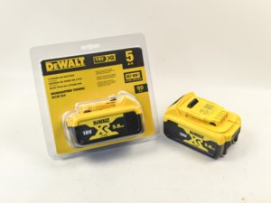 Batterie de remplacement haute performance Dewalt DCB184 18V 2000mAh, installation facile pour outils de la série 18V, en stock - Product Image 1