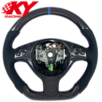Volant de voiture sport en fibre de carbone avec poignées en daim personnalisées pour BMW E46 E39 M3 E90 E87 E91 M5 E92 E63 E60 E30 E70 X1 X3 M2 G30