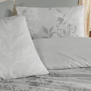 Ensemble de literie simple en popeline de coton Karden Flower, gris glacé, motif floral - Product Image 3
