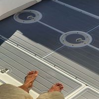 Tapis de pont en mousse EVA imitation teck pour bateau 2006 Boston Whaler 235 Conquest Cockpit Pad, style SeaDek MarineMat Gatorstep, auto-adhésif