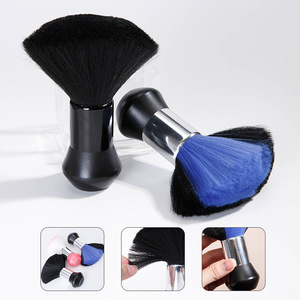 Cepillo de peluquería con cerdas oblongas en forma de paleta para recortar y peinar el cabello - Product Image 1