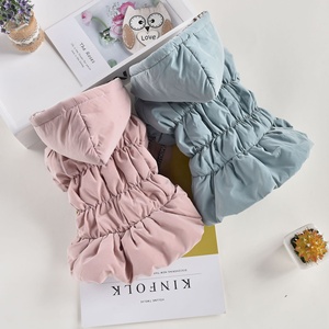 Cappotto Imbottito con Cappuccio per Animali Domestici, Caldo Abbigliamento Invernale a Due Zampe per Cani, Grazioso Outfit con Volant per Cuccioli di Piccola Taglia - Product Image 4