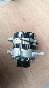Composants d'équipement de construction compatibles LGMC 8-98092116-1 Alternateur 4HK1 Pièces de machines de construction directes d'usine - Product Image 2