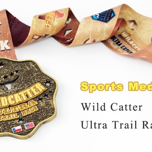 ผู้ผลิตขายส่งเหรียญรางวัลกีฬาวิ่งมาราธอนไตรกีฬาแบบ 3 มิติ โลหะ 5K 10K สไตล์โบราณและสมัยใหม่  แบบกำหนดเอง Wild Catter ultra - Product Image 6