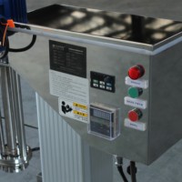 Mélangeur émulsifiant à cisaillement élevé en acier inoxydable SUS316L avec moteur AC 220V pour émulsions cosmétiques, crèmes, lotions et transformation alimentaire