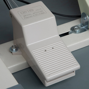 New Flat-Bed Single Needle Mechanical Ultrasonic Motor-Driven Bra <b>Sewing</b> <b>Machine</b> <b>Automatic</b> for Medical Gowns 30KHZ - Product Image 3