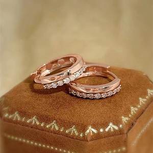 Boucles d'oreilles en or rose E2948 avec diamants ronds taille brillant, couleur G, diamants naturels, classiques pour femmes, à porter au quotidien - Product Image 4