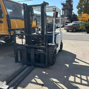 Montacargas Diésel TCM FD25T3 Usado de 2.5-3.5 Toneladas, Alta Eficiencia para Manejo de Materiales en Almacenes, Montacargas Japonés - Product Image 1