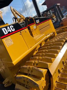 รถปราบดินแมวมือสอง D4C จากสหรัฐอเมริการถดันดินมือสอง D4อยู่ในสภาพดี - Product Image 3