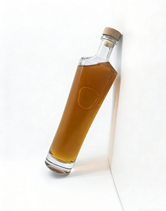 Botellas de Licor de Vidrio Angulares Minimalistas Premium de 500 ml, 700 ml y 750 ml para <span class=keywords><strong>Bourbon</strong></span>, Scotch, Tequila y Ginebra - Product Image 5