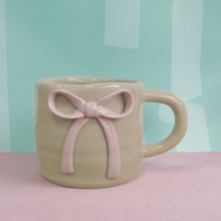 Tasse en céramique émaillée personnalisée avec nœud papillon en relief tasse de décoration quotidienne en porcelaine objets de décoration pour la maison