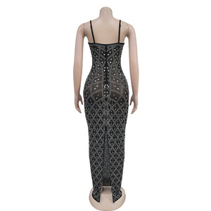 Robe longue de soirée de luxe 2026 pour femme, sexy, à fines bretelles, en maille transparente, moulante, avec strass géométriques, pour fêtes - Product Image 5