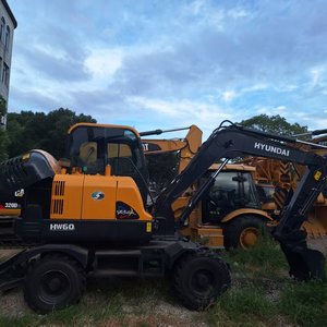Hyundai HW60 de Corée d'origine Mini pelleteuse à moteur diesel d'occasion 6 tonnes de bonne qualité Prêt à expédier - Product Image 5