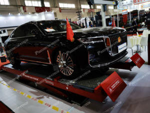 Oferta Especial: Elevador de Tijera Hidráulico Eléctrico de 4.5 Toneladas para Alineación de Ruedas, Elevador de Coches con Dos Gatos - Product Image 4