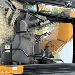 Excavatrice sur chenilles d'occasion SANY 215, marque japonaise d'origine, 21,5 tonnes, taille moyenne, excavatrice sur chenilles d'occasion - Product Image 3