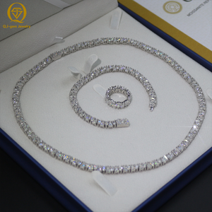 Collar de diamantes de diseño personalizado en plata, oro, platino, certificado IGI, joyería de lujo para regalo de boda y ocasiones especiales. - Product Image 2