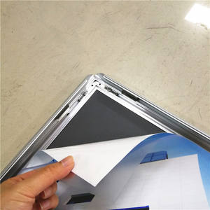 Penglong PL-M25 cadre à pression rabattable A3 25mm bord incurvé anodisé aluminium signe vitrine panneaux publicitaires PET résistant aux UV - Product Image 3