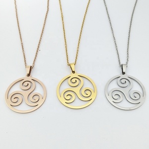 Collier Triskelion Teen <span class=keywords><strong>Wolf</strong></span> en Acier Inoxydable – Bijoux Symbole Triskelion Spirale – Chaînes de Cou Joyería Acero Inoxidable - Product Image 3