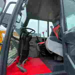 Excavatrice sur pneus d'occasion Xinyuan B75, petite excavatrice 7-8 tonnes, pour travaux de construction urbaine - Product Image 5