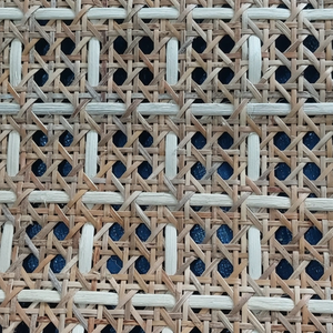 Notre maille de rotin abordable est une grande valeur pour l'argent durable polyvalent et facile à travailler avec ANGLE - Product Image 1