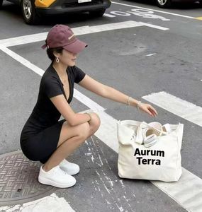 Large Capacity Cotton Fabric Tote Bag With Custom Logo Embroidery Natural Extra Large Canvas Tote Bag - Product Image 1