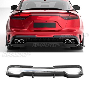 Pour Kia Stinger SW Style : Kit de modification en fibre de carbone véritable pour pare-chocs avant et arrière, aileron, jupes latérales, lèvre de pare-chocs et garniture de coin de protection - Product Image 6