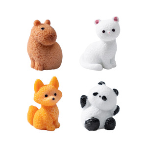 Adorables figurines miniatures en résine de renard, chat, panda, capybara pour micro-paysages, jardins féériques, décorations de gâteaux - Product Image 5