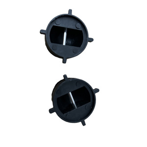 Attache de leash pour planche de surf 3,2 cm en polyuréthane noir, design minimaliste, pour utilisation en mer - Product Image 3