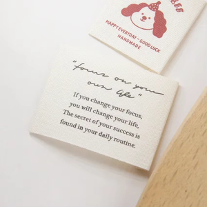 Biểu Tượng Tùy Chỉnh Có Thể Giặt <span class=keywords><strong>Satin</strong></span> Dệt Nhãn Tag <span class=keywords><strong>Damask</strong></span> Dệt May Trên Quần Áo Nhãn Vải Nhãn Cho Quần Áo Dệt - Product Image 1