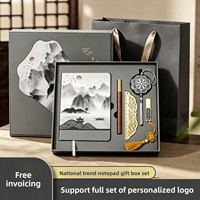 Coffret Cadeau Personnalisé avec Carnet à Reliure Agrafée sur Toile Paysage Équestre et Logo, Cadeau Commémoratif pour Entreprise/Bureau