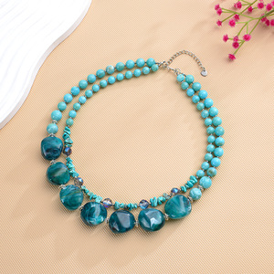Collier Bohème Tressé à la Main avec Perles Style Turquoise, Ras-<span class=keywords><strong>de</strong></span>-<span class=keywords><strong>cou</strong></span> Multicouche pour <span class=keywords><strong>Femme</strong></span>, Bijou en Acrylique Idéal pour les Vacances d'Été à la Plage, Cadeau - Product Image 3