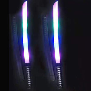 Vente en gros de petites épées d'anime en plastique pour jouer une grande épée de samouraï lumineuse avec un son épée <span class=keywords><strong>jouet</strong></span> pour garçon - Product Image 4