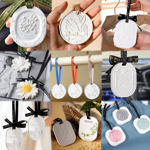 批发定制手工制作2400目空气清新剂石膏挂饰吊坠香石香薰器 - Product Image 5