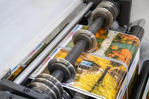 2025 8-Farben-Flexodruckmaschine mit 8 LED-UV-Automatik etiketten drucker Buchdruck platten typ für den Druck von Rolle zu Rolle - Product Image 3