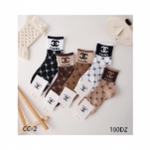 Maglie di lusso a manica media kaki da donna camicie ricamate in Organza per le taglie ufficio XL & 4XL per le stagioni primaverili e autunnali - Product Image 1