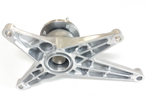 Staffa di accoppiamento del fluido per auto staffa della pompa dell'acqua a 16380 38020 per toyota Aqua ibrida Corolla Auris Prius Sienta <span class=keywords><strong>Yaris</strong></span> - Product Image 2