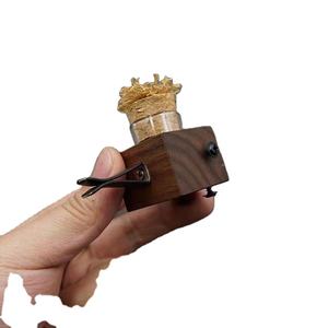 Clip de Ventilación para Auto con Forma Redonda de Madera y Mecha de Algodón - Product Image 4