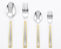 Lot de cuillères en acier inoxydable durable avec finition miroir doré/argenté, résistantes à la rouille, légères, pour mariage