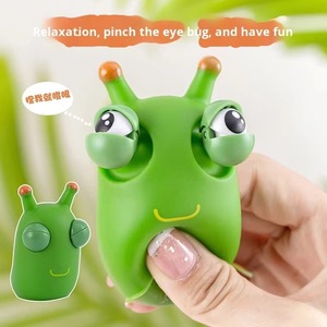 Novedoso Juguete Sensorial Antiestrés de Gusano Saltarín con Ojos Grandes para Apretar y Aliviar el Estrés - Product Image 3