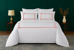 Fundas de Edredón Griegas Naranjas |   Ropa de Cama Decorativa de Primera Calidad, Elegante Diseño de Borde con Llave Griega, Tela Suave y Duradera - Product Image 2