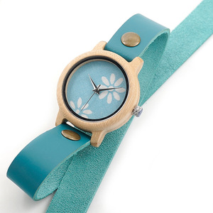 นาฬิกาข้อมือไม้ควอตซ์ทำมือ สายหนังแท้ สำหรับสุภาพสตรี - Product Image 4